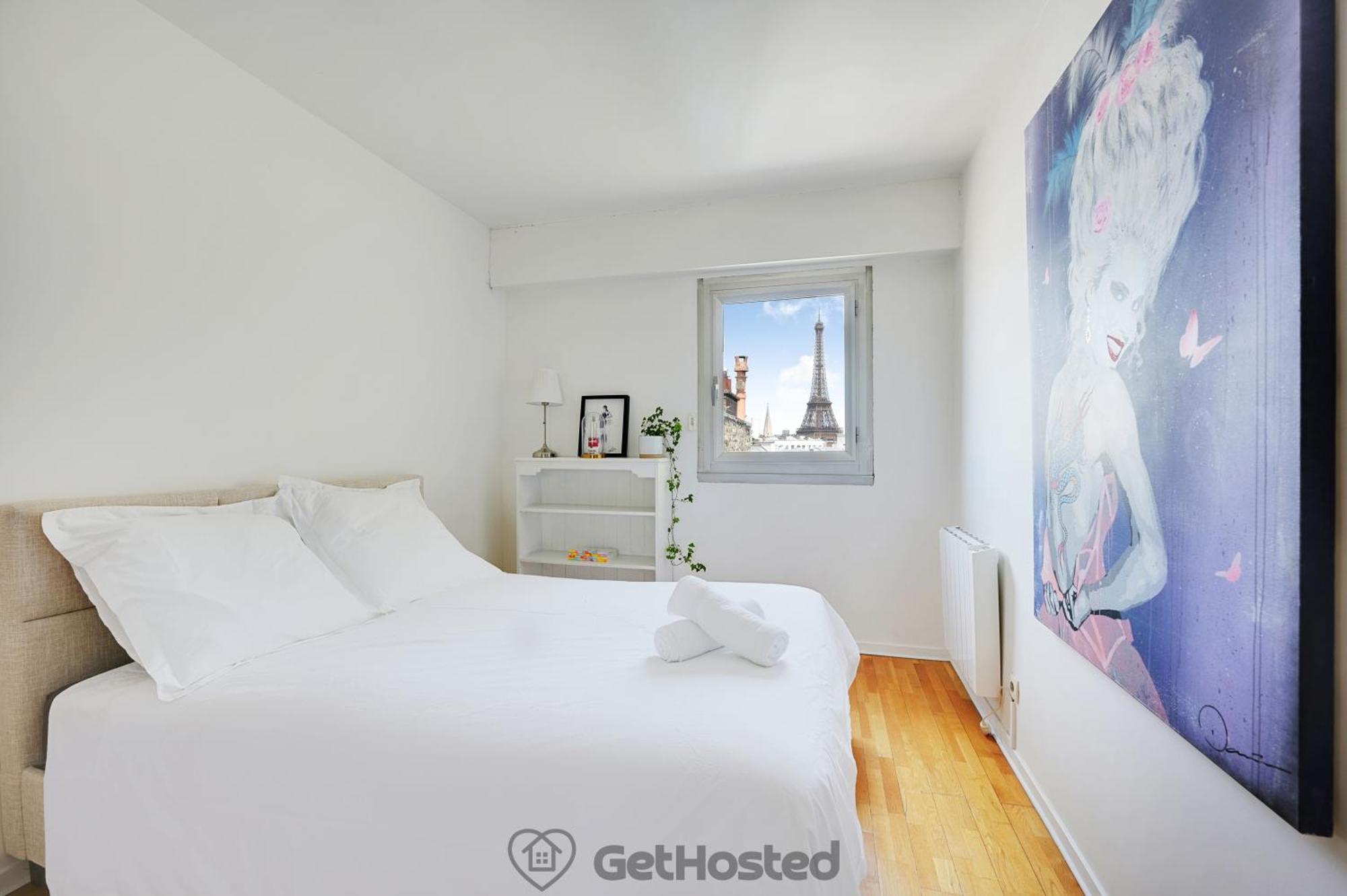Eiffel Tower View - Charming Artist Flat - Gethosted