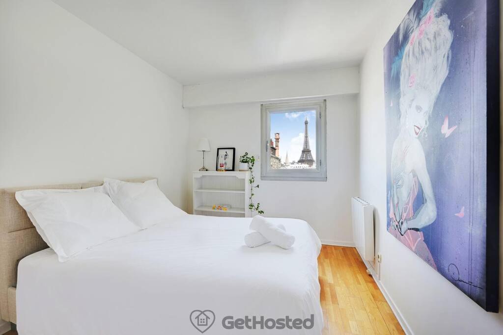 Apartment Eiffel Tower View - Charming Artist Flat - Gethosted